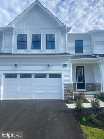 5 CHERRY LN, West Windsor, NJ 08550