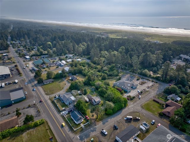 1408 256th Street, Ocean Park, WA 98640