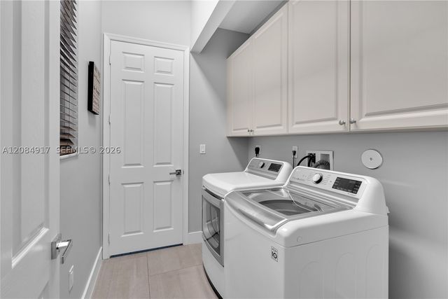 8503 NW 41st St 0, Cooper City, FL 33024