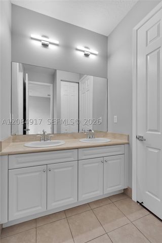 8503 NW 41st St 0, Cooper City, FL 33024