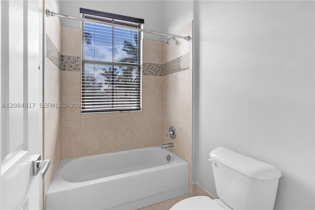 8503 NW 41st St 0, Cooper City, FL 33024