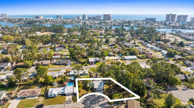 323 Prudence Lane, Panama City Beach, FL 32408