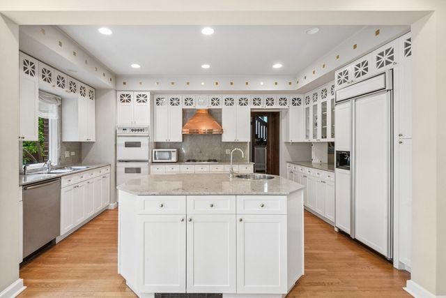 770 Sheridan Road, Glencoe, IL 60022