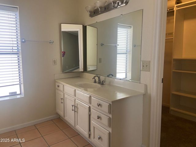 4325 E GREENWAY Lane, Phoenix, AZ 85032