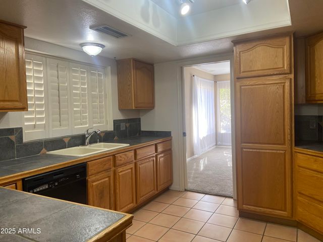 4325 E GREENWAY Lane, Phoenix, AZ 85032