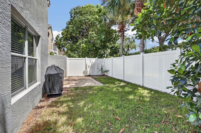 5088 NORTHERN LIGHTS Drive, Greenacres, FL 33463