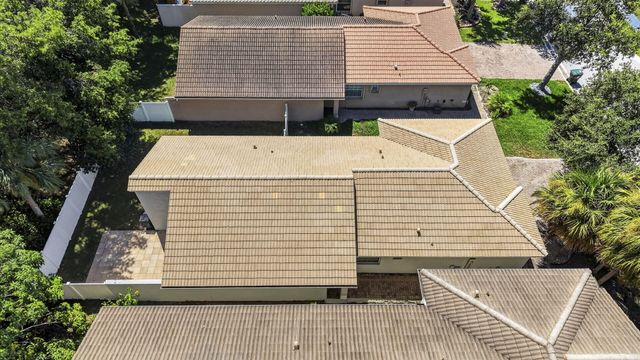 5088 NORTHERN LIGHTS Drive, Greenacres, FL 33463