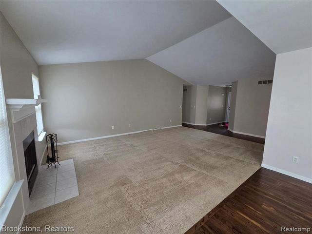 35484 Grant, New Baltimore, MI 48047