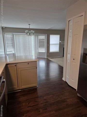 35484 Grant, New Baltimore, MI 48047