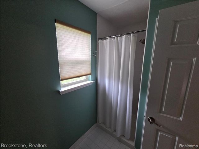 35484 Grant, New Baltimore, MI 48047