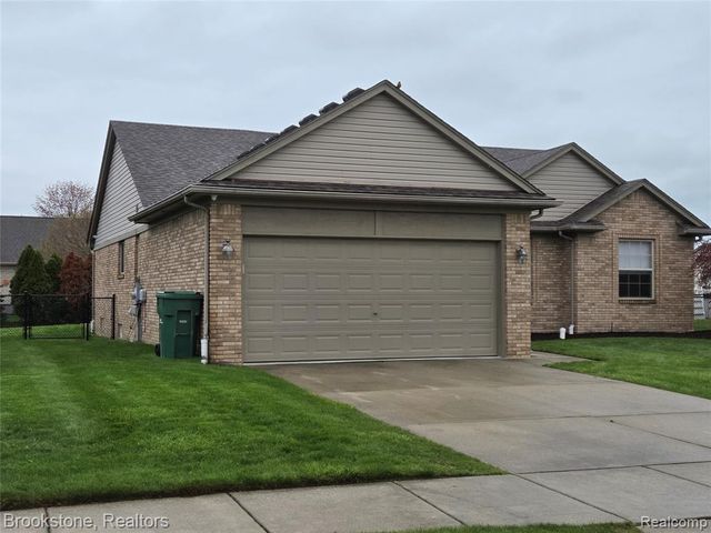 35484 Grant, New Baltimore, MI 48047