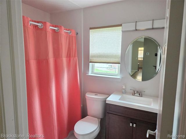 35484 Grant, New Baltimore, MI 48047