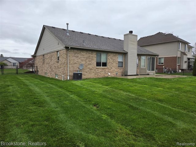 35484 Grant, New Baltimore, MI 48047