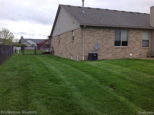35484 Grant, New Baltimore, MI 48047