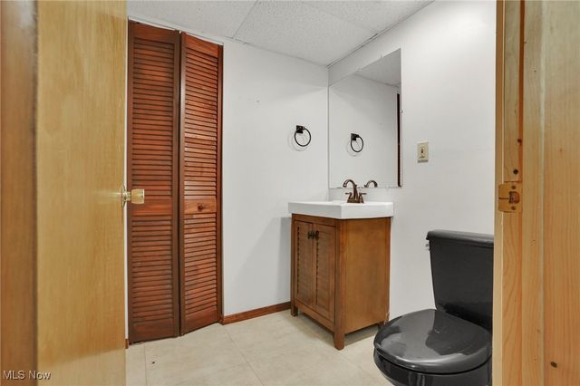 57764 Fairway Drive, Senecaville, OH 43780