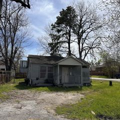 7402 Amarillo Street, Houston, TX 77020