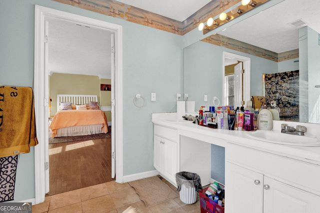 1018 Carriage Trace Circle, Stone Mountain, GA 30087