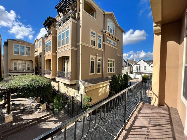 5207 Gibson Street A, Houston, TX 77007