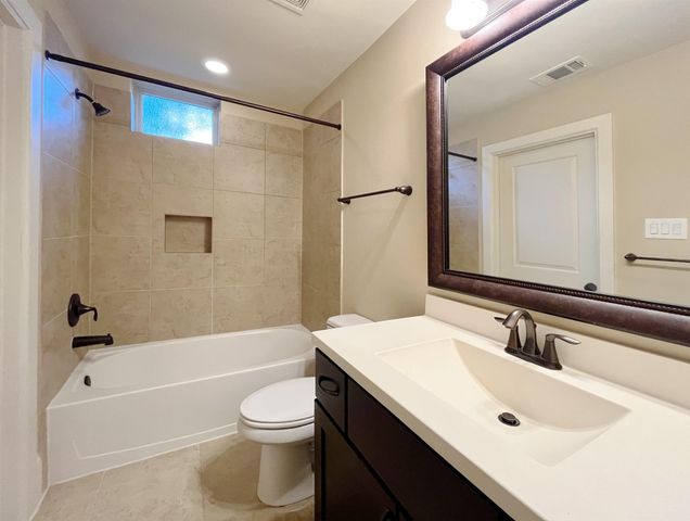 5207 Gibson Street A, Houston, TX 77007