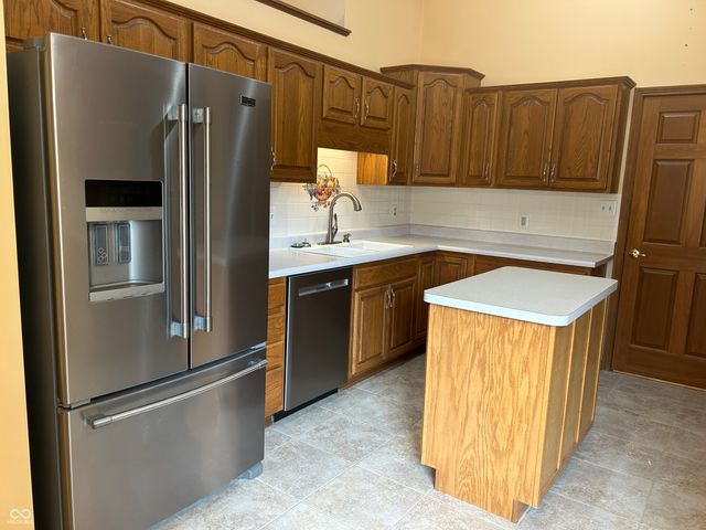 4964 W Cedar Cove Drive, New Palestine, IN 46163