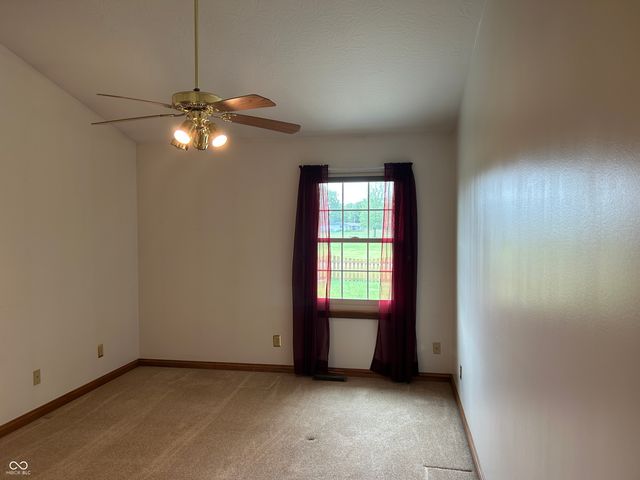 4964 W Cedar Cove Drive, New Palestine, IN 46163