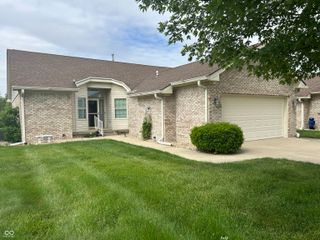 4964 W Cedar Cove Drive, New Palestine, IN 46163