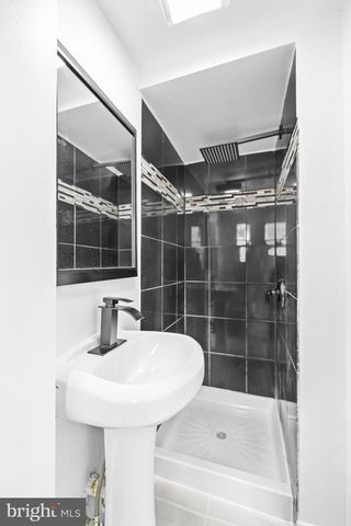 2420 NW I ST NW, Washington, DC 20037