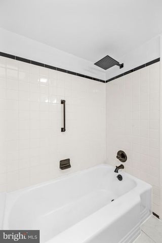 2420 NW I ST NW, Washington, DC 20037