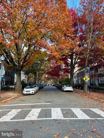 2420 NW I ST NW, Washington, DC 20037