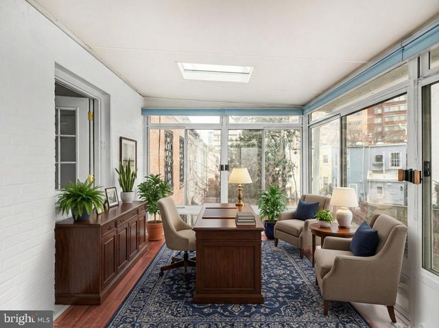 2420 NW I ST NW, Washington, DC 20037