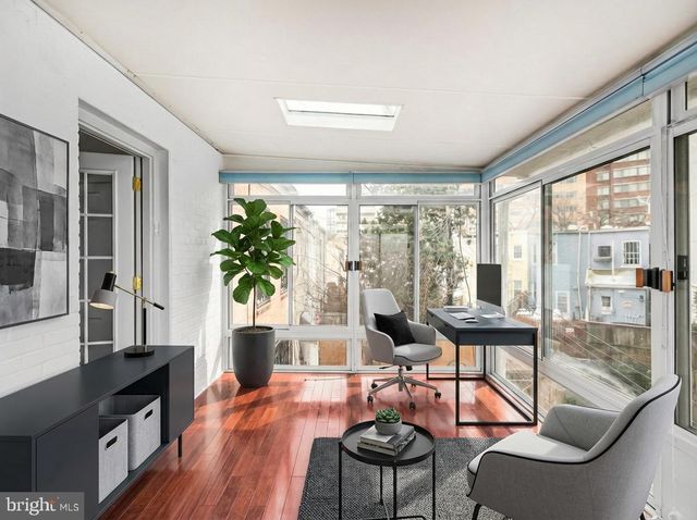 2420 NW I ST NW, Washington, DC 20037