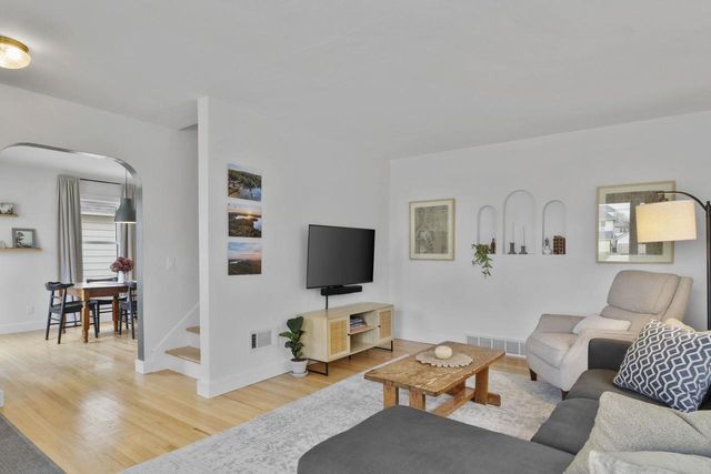 2741 Milwaukee Street, Madison, WI 53704