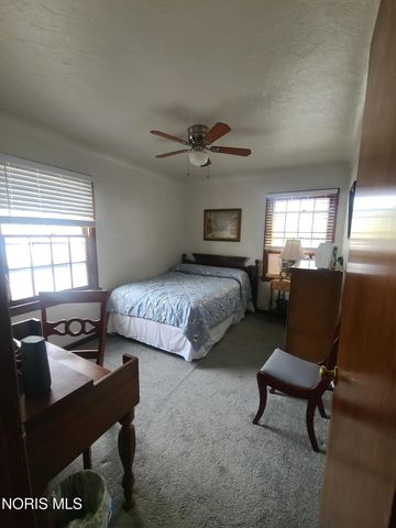 4302 Monroe Street, Toledo, OH 43606