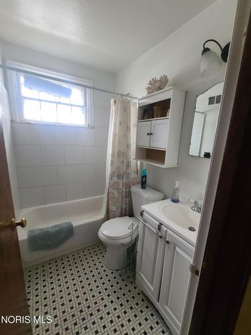 4302 Monroe Street, Toledo, OH 43606