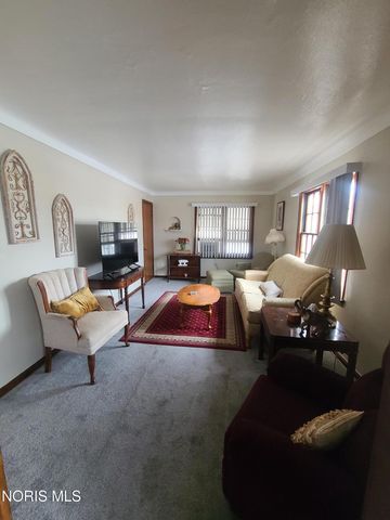 4302 Monroe Street, Toledo, OH 43606