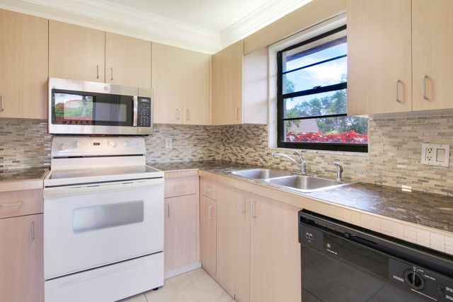 326 Jupiter Lakes Boulevard 2318d, Jupiter, FL 33458