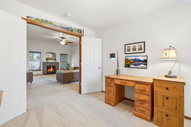 302 S Penn Street, Kennewick, WA 99336