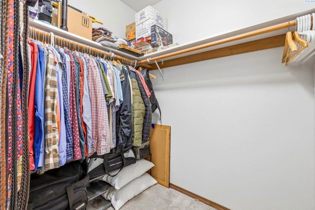 302 S Penn Street, Kennewick, WA 99336