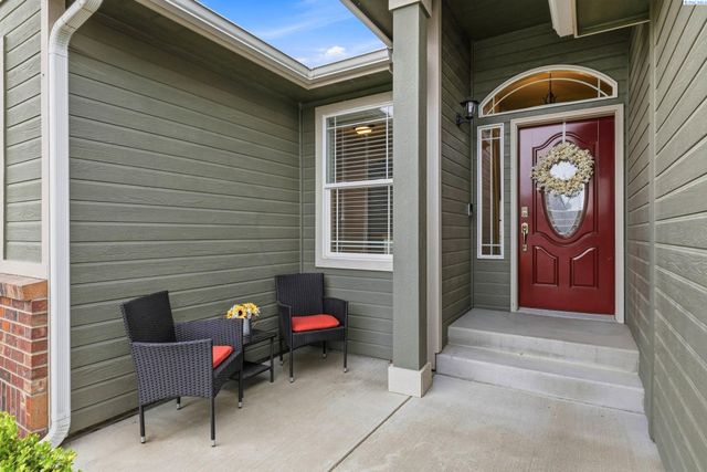 302 S Penn Street, Kennewick, WA 99336