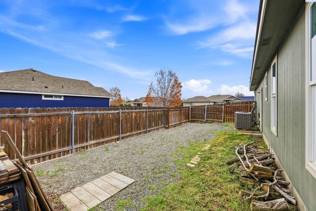 302 S Penn Street, Kennewick, WA 99336