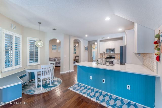 6516 GINNIE SPRINGS Road, Jacksonville, FL 32258