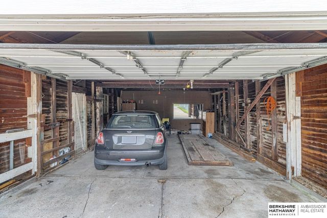 3346 Madison Street, Omaha, NE 68107