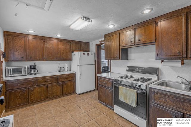 3346 Madison Street, Omaha, NE 68107