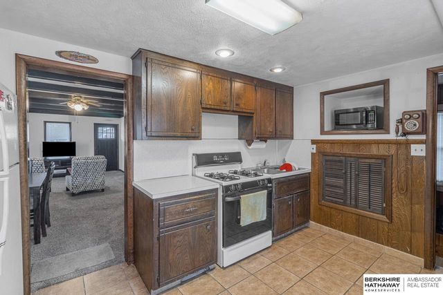 3346 Madison Street, Omaha, NE 68107