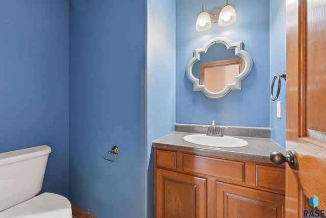 4329 W Shipton St Street, Sioux Falls, SD 57108