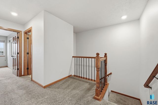 4329 W Shipton St Street, Sioux Falls, SD 57108