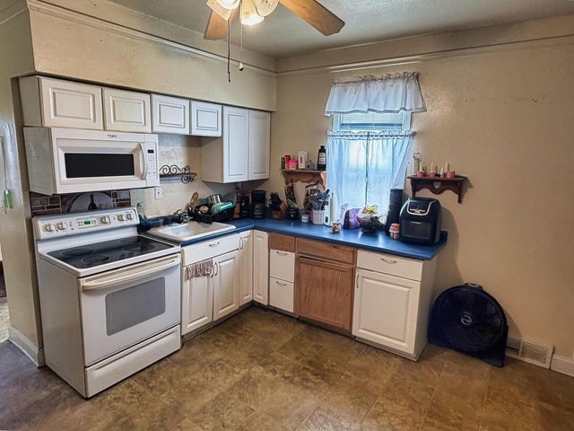 1209 Monroe AVENUE, South Milwaukee, WI 53172