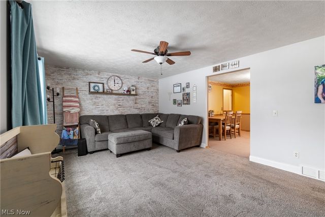 542 Snively Avenue NW, Massillon, OH 44646