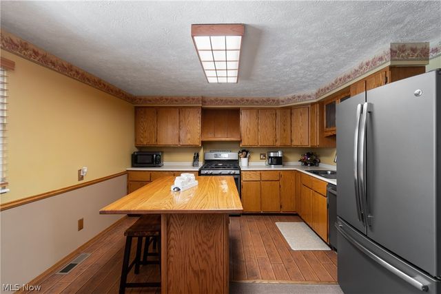 542 Snively Avenue NW, Massillon, OH 44646