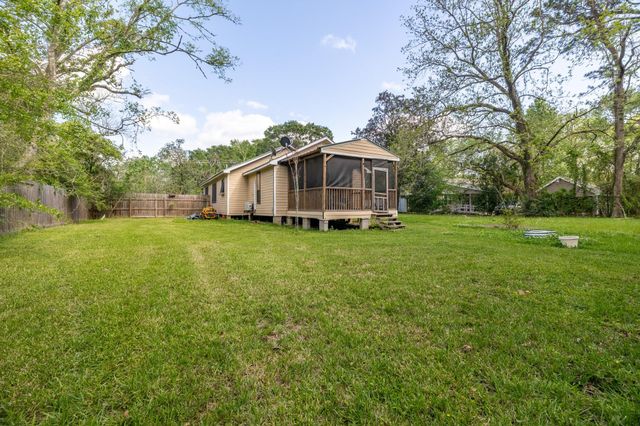 708 Plum Grove Road, Cleveland, TX 77327